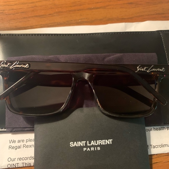 Authentic saint Laurent sunglasses new - Picture 3 of 8